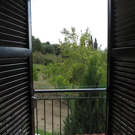 Elia Apartament *