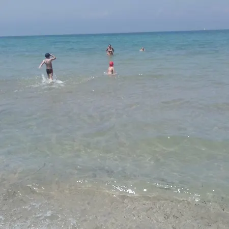 Elia * Astrakeri